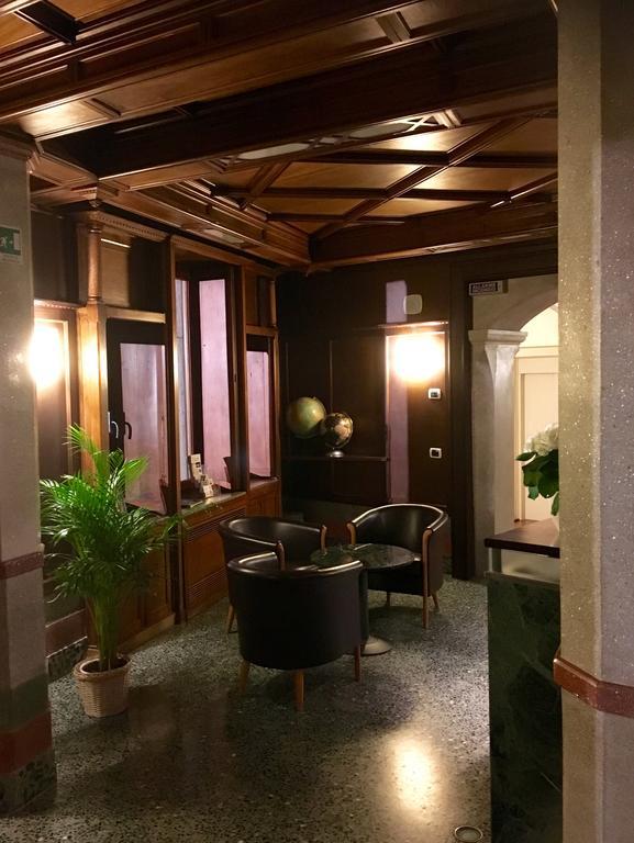 Dimora Del Barone Hotel Romagnano Sesia Eksteriør billede